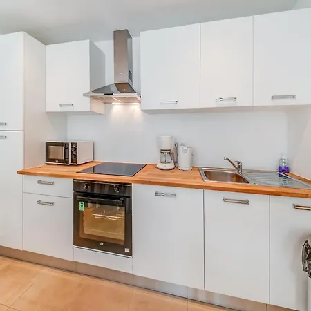 Mountain View Stay, بيت للعطل مالميدي